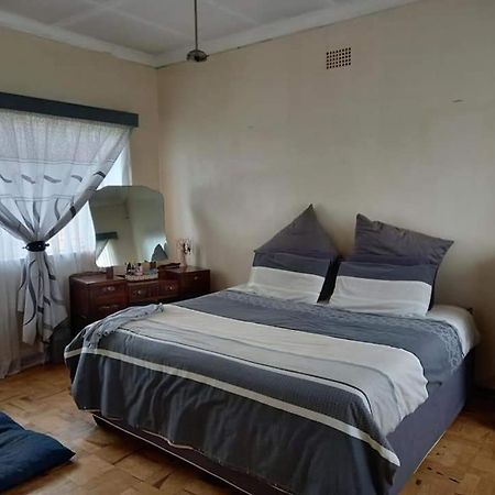 Oakfield Lounge Benoni Exterior foto